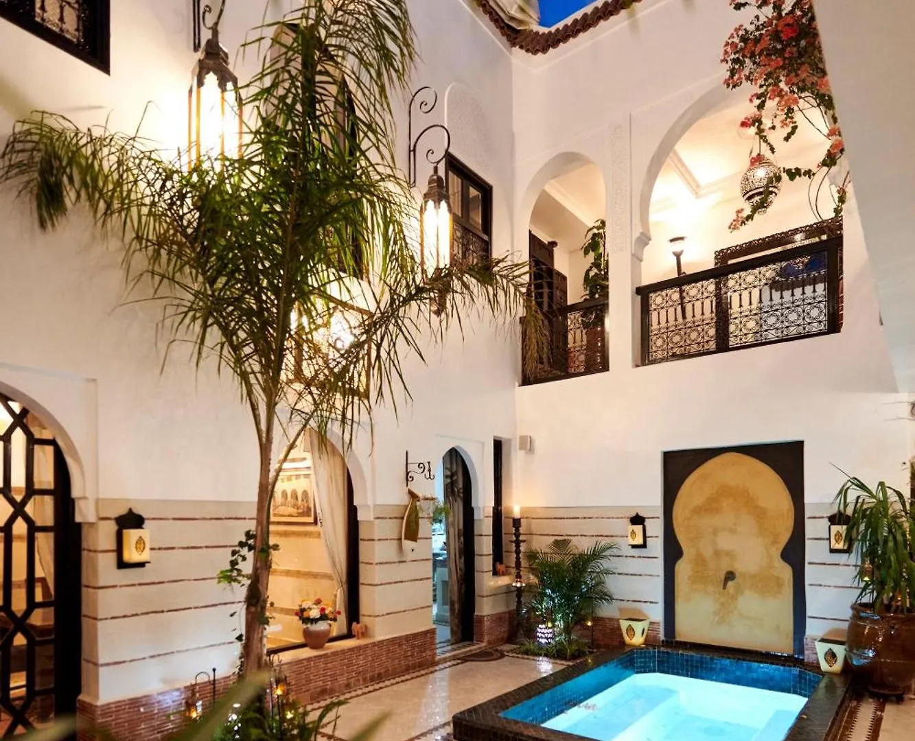 מרקש Riad Dar Amanza En Exclusivite Avec 4 Chambres Au Coeur De La Medina 2*,